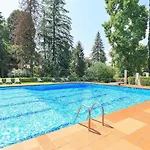 Дом отдыха Pretty In A With Pool! - Casa Aurora *