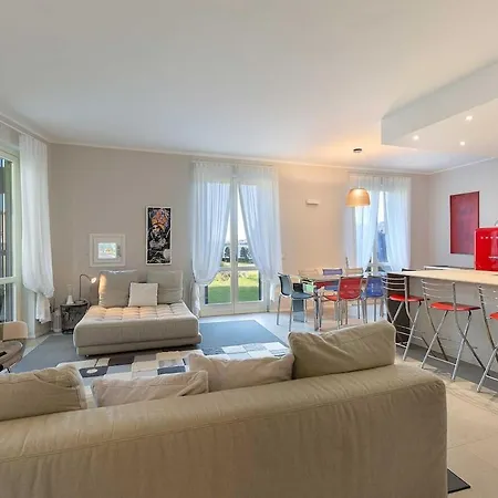 Pretty In A With Pool! - Casa Aurora 度假居 梅纳